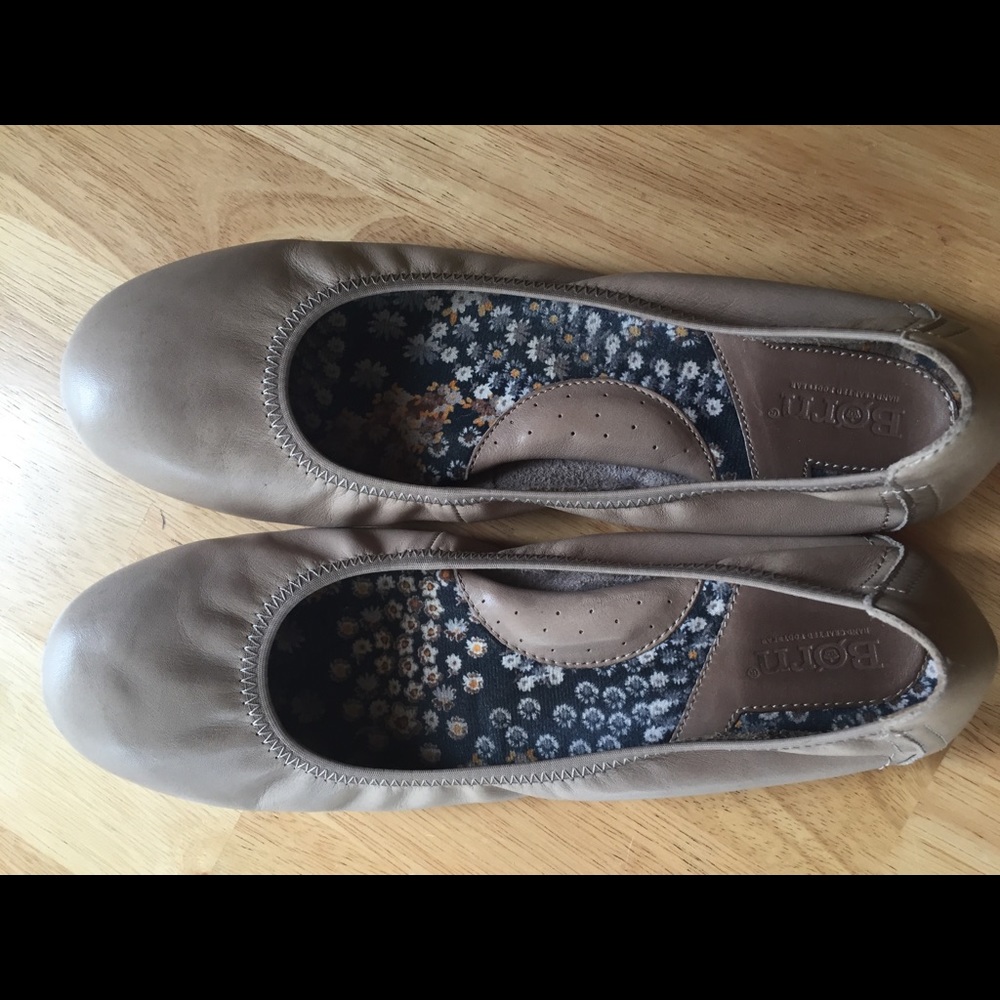 Born beige flats